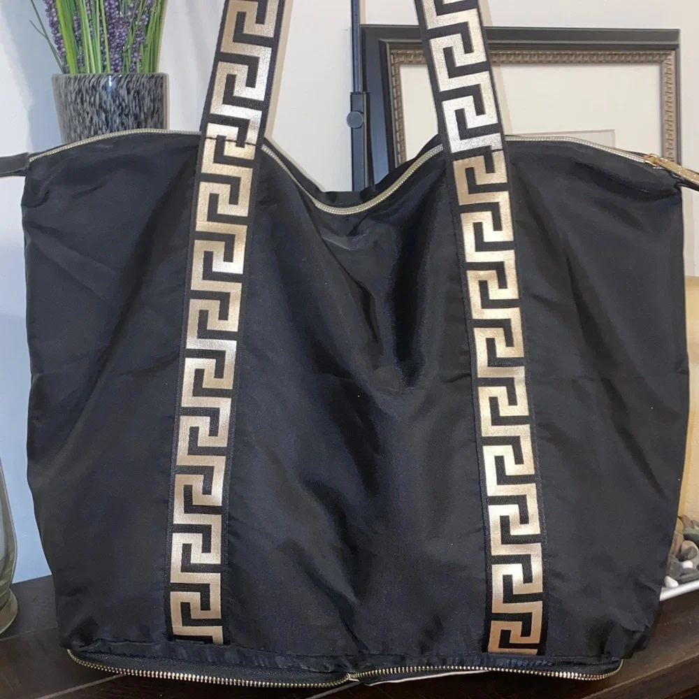 New! Versace Large Black Foldable Weekend Tote with Gold Accents - Picture 8 of 16